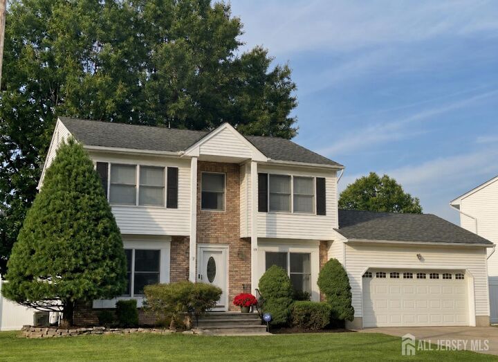 46 Lynn Court, North Brunswick, NJ 08902